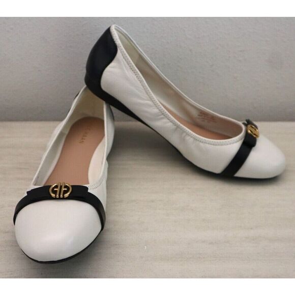 Cole Haan W26820 Women's Sz 9B Ivory/Black Leather Tova Bow Ballet Flats - Picture 2 of 11